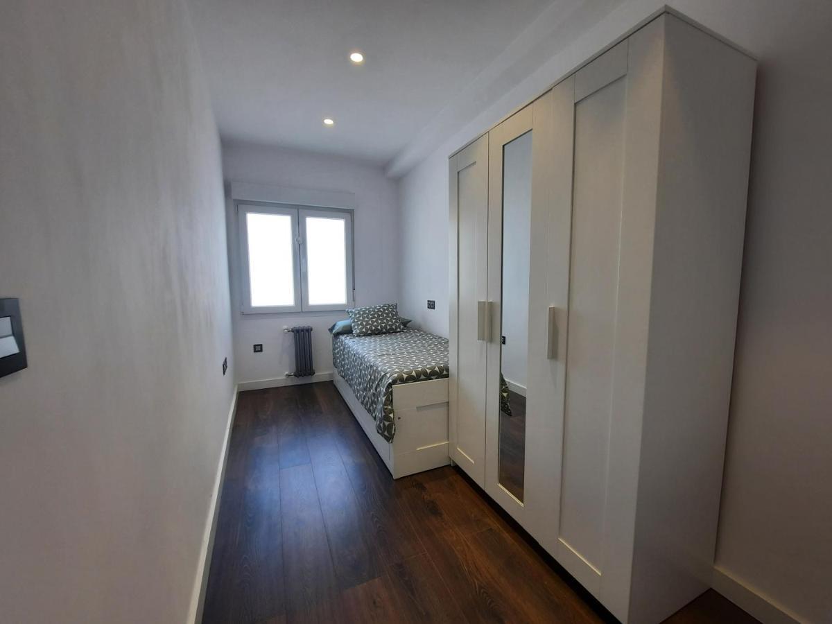 Apartamento Centro Gijon Con Wifi Gratis Y Parking Publico Proximo Incluido Luaran gambar